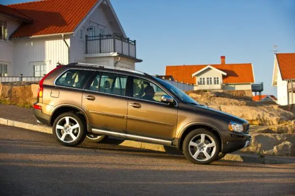 Volvo XC90 (2012) – caixa de fusíveis